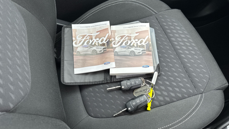 Ford Fiesta 1.1 Zetec 3dr Petrol Hatchback